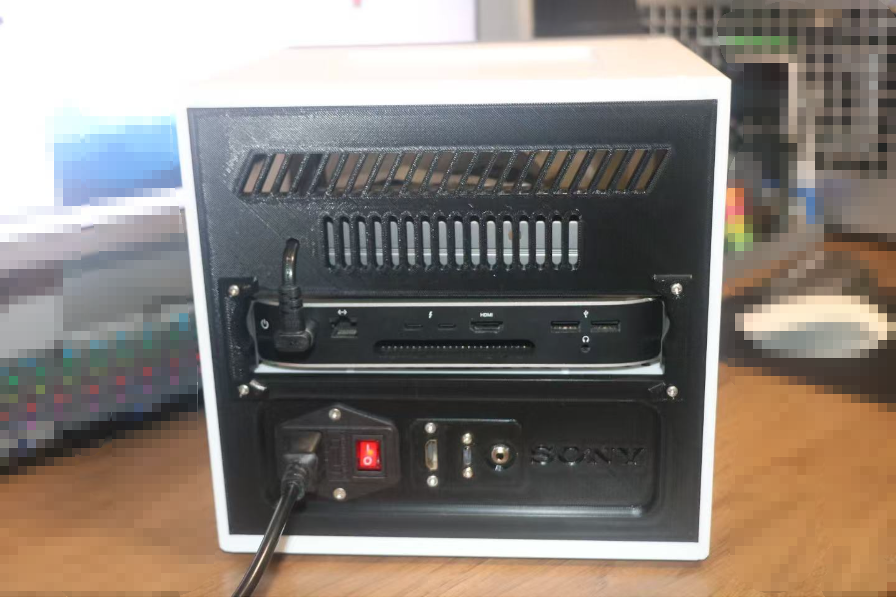 Vintage CRT | 9.7" 2K Display | Retro PC Monitor | CRT retro-style