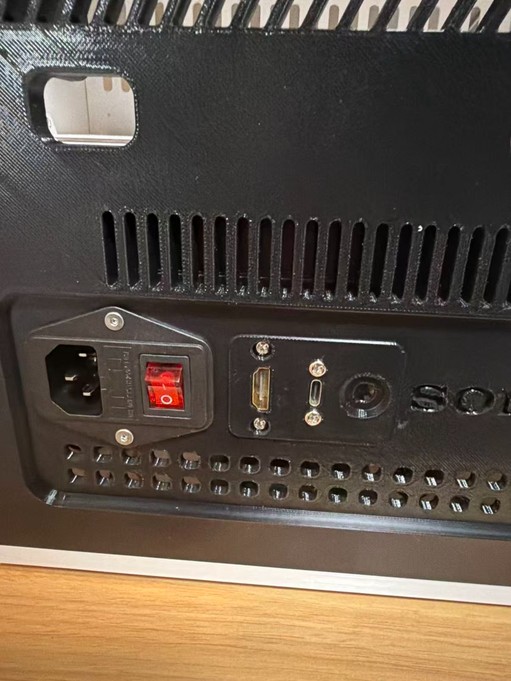 Vintage CRT | 9.7" 2K Display | Retro PC Monitor | CRT retro-style