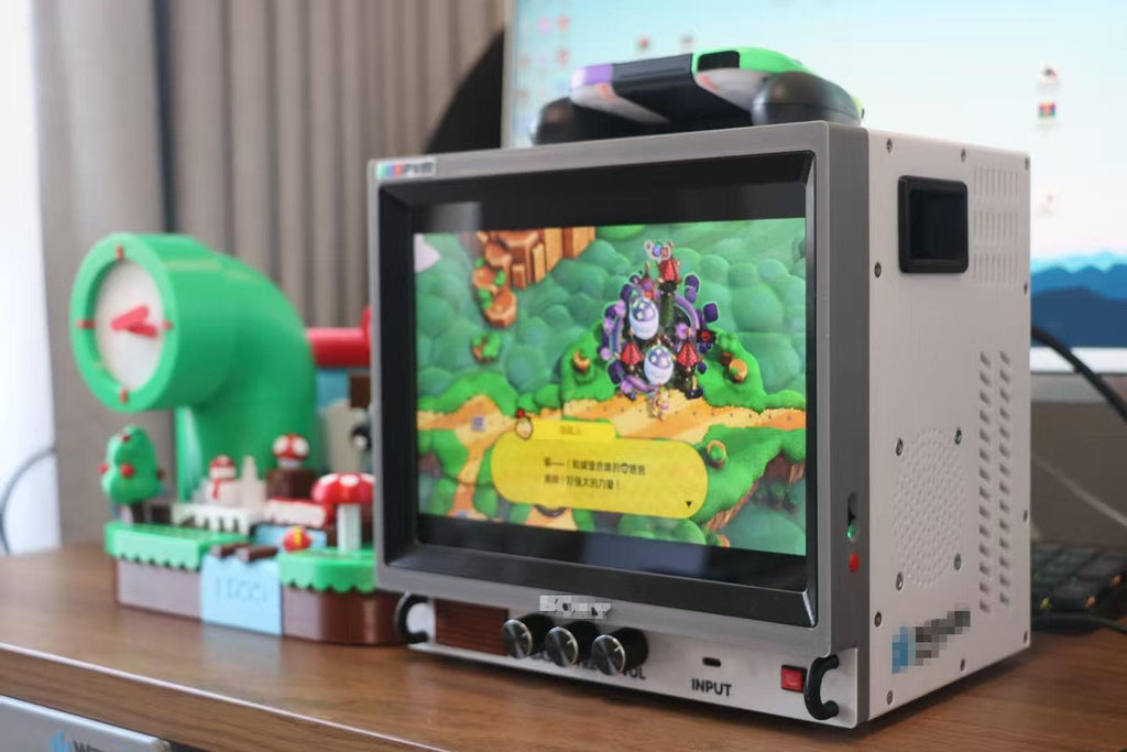 Retro Monitor with Raspberry Pi 4, Active Self-Cooling System Custom Version