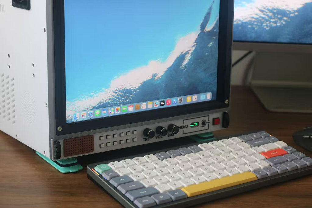 Retro PC Monitor | 12.3" Display, Sony CRT Replica